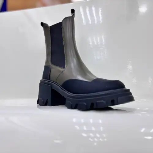 Ботинки женские